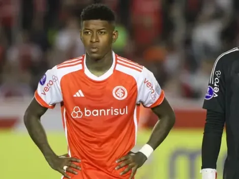 Flamengo volta por Vitão