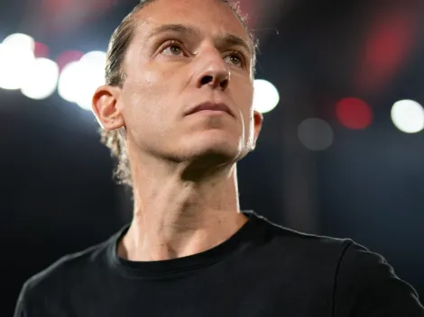 Flamengo e Filipe Luís travam acordo e Mengão avalia outro técnico