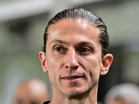 Funcionário do Flamengo é sincero sobre renovação de Filipe Luís: "Preocupante"