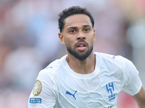 Renan Lodi agradece Athletico-PR após acerto com Atlético