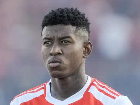 Flamengo acerta primeira contratação e anuncia Vitão