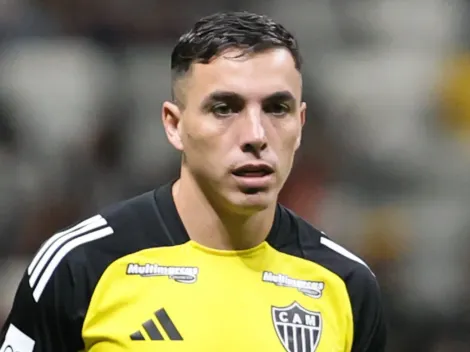 Preterido por Jorge Sampaoli, Renzo Saravia é oferecido ao Corinthians