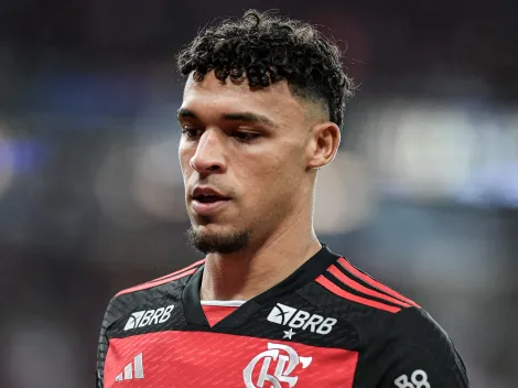 Flamengo avança em acerto de Victor Hugo com Atlético-MG