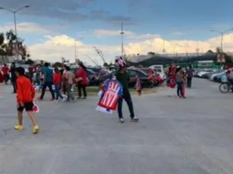 Afición rojiblanca invadió Puebla para apoyar a Chivas