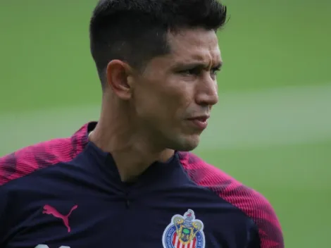 Villalpando deja fuera a Molina del once inicial de Chivas