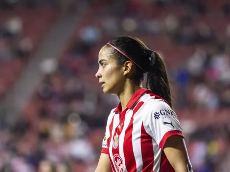 Gris presentación de Chivas Femenil