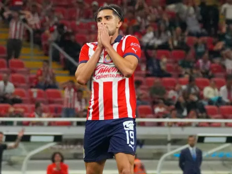 ¿Vestidor de Chivas roto por culpa de Chicharito? Esto dijo Marín