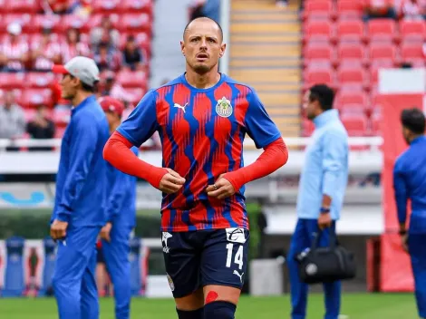 Chicharito sigue grabando su documental en Chivas