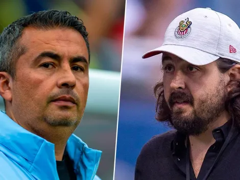 El sacrificio que haría Chivas si mantiene a Arturo Ortega como DT interino