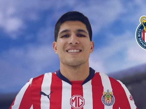 El primer refuerzo de Chivas se hace oficial