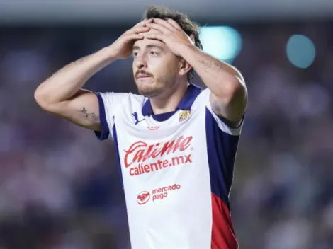 Alan Mozo, borrado en el anuncio del nuevo jersey de Chivas