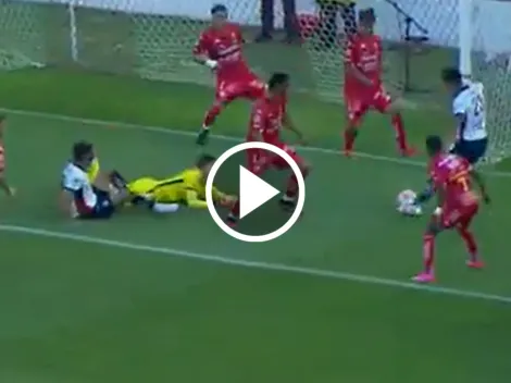 Daniel Aguirre adelantó a Chivas con este gol contra Necaxa