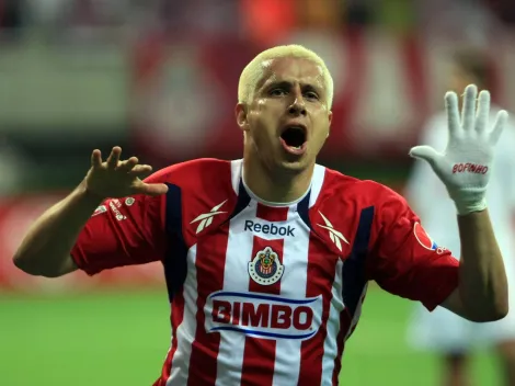 Bofo destruye a jugadores actuales de Chivas