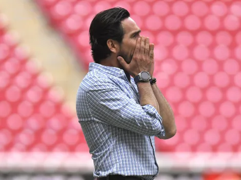 ¿Hay algo mal al interior de Chivas? Así reaccionó Espinoza