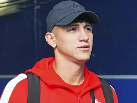 ¿Alan Pulido se queda en Chivas? Revelan de qué depende la continuidad del atacante