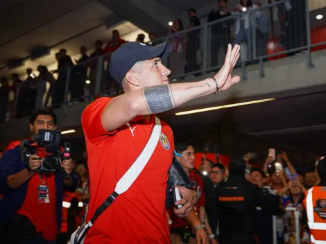 Cambia la situación de Alan Pulido y está casi fuera de Chivas para el Clausura 2026