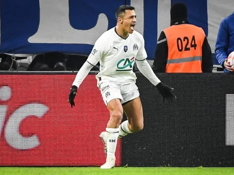 Alexis ahora con el Olympique de Marsella derrota a Messi con el PSG en Francia