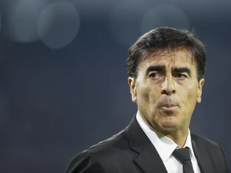 Ex DT de Colo Colo, Gustavo Quinteros, recibe reconocimiento en Argentina