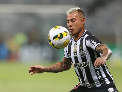 La desobediencia de Eduardo Vargas complica a Atlético Mineiro
