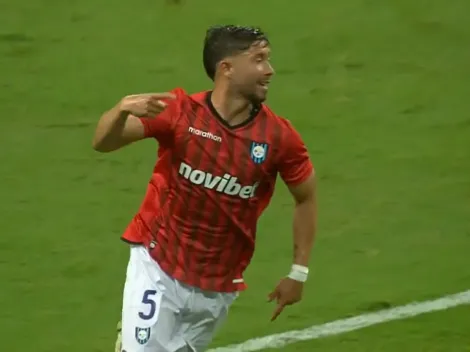 Video: Loyola marca un golazo para Huachipato ante Gremio