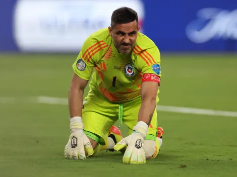 Ayudante de Gareca explica por qué Claudio Bravo quedó fuera de Chile vs Canadá