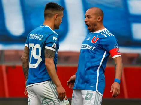 Gonzalo Montes le hace un queque a Charles y Carepato