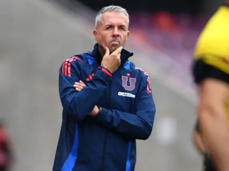 Gustavo Álvarez se la juega por un delantero para ir a Argentina