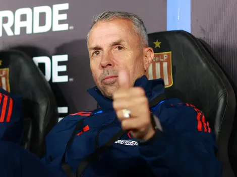 Ahora le reconocen a Gustavo Álvarez su obsesión por la línea de tres