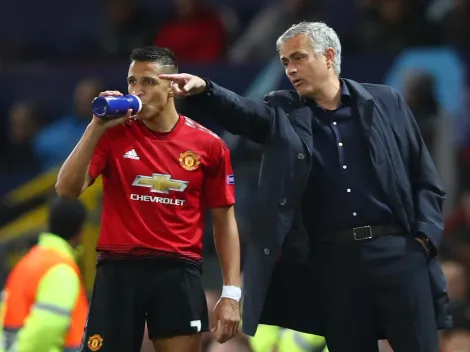 Critican a Alexis por ir a Turquía con Mou