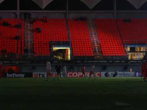 Meditan cerrar estadio mundialista del fútbol chileno para profundo cambio en su cancha