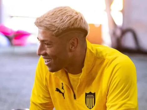 Las primeras FOTOS de Brayan Cortés con la indumentaria de Peñarol