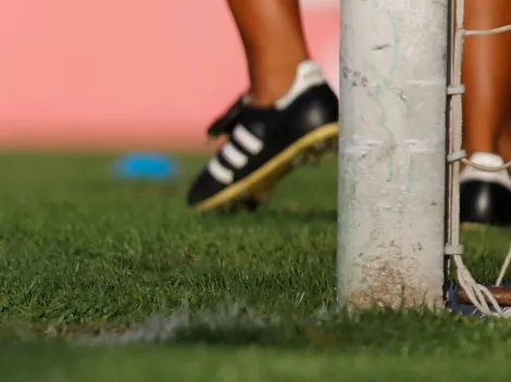 Consternación en el fútbol chileno: Evalúan poner pasto sintético en emblemático estadio