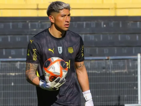 ¡Atención Colo Colo!: Peñarol toma una importante decisión por Cortés