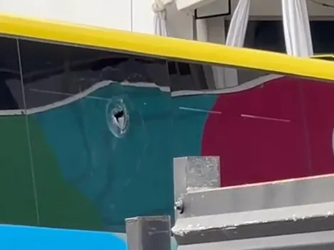 VIDEO: Bus de Lanús es apedreado por barristas de la U rumbo al Nacional