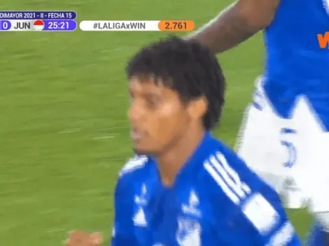 Video: Pereira capta un error del Junior y pone un golazo para Millonarios