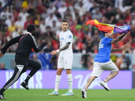 Hincha ingresó a la cancha con bandera del LGTB en Portugal vs. Uruguay