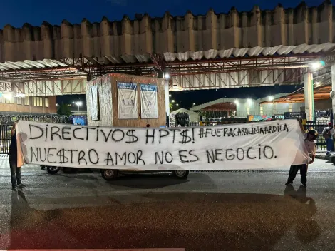 Hinchas de Nacional arremeten contra los directivos del club