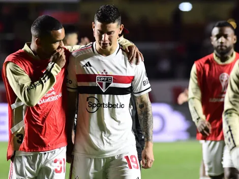 Jugadores de Sao Paulo consolaron a James tras errar el penal