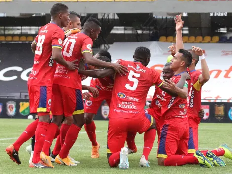 El jugador que se retiró y fue presentado como técnico de un equipo del fútbol colombiano