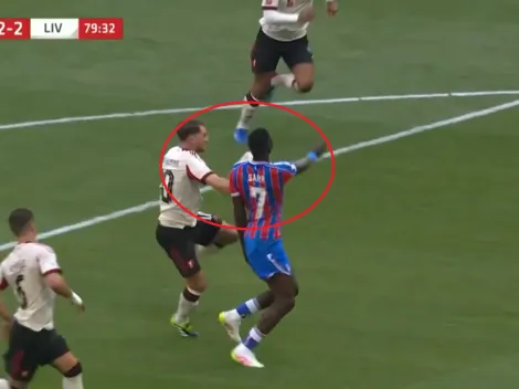 Tremendo 'robo' a Daniel Muñoz y Crystal Palace en la final ante Liverpool