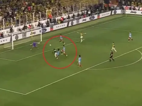 Golazo de Jhon Durán con el Fenerbahçe en la fase previa de la Champions