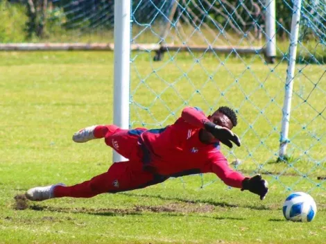 Drama en la Serie B: Arquero de El Nacional se desploma en la cancha