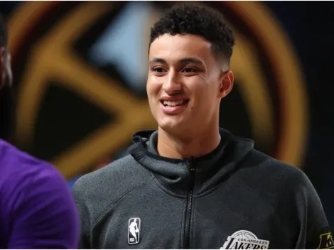 Twitter destroys Kyle Kuzma over pic with Western Conference trophy