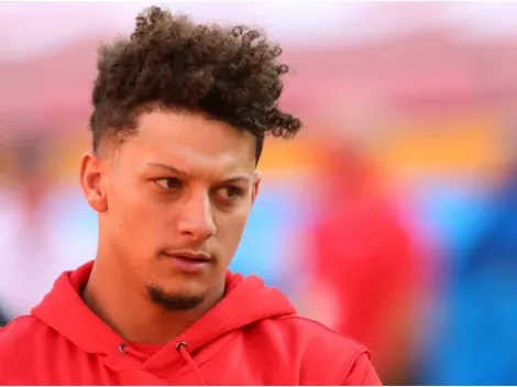 Patrick Mahomes blasted on Twitter for "Flopping like LeBron James"