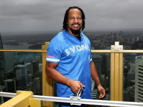 Manny Ramirez hilariously runs into the world's worst Red Sox fan ever