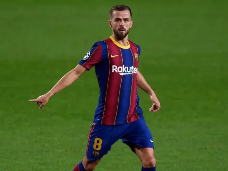 Report: Barcelona considering swapping Pjanic for Chelsea midfielder