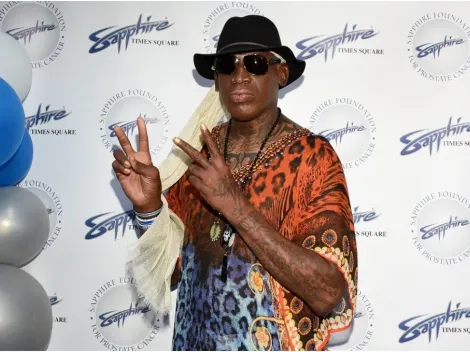 Dennis Rodman refuses to wear a mask on a flight, gets into it with cops