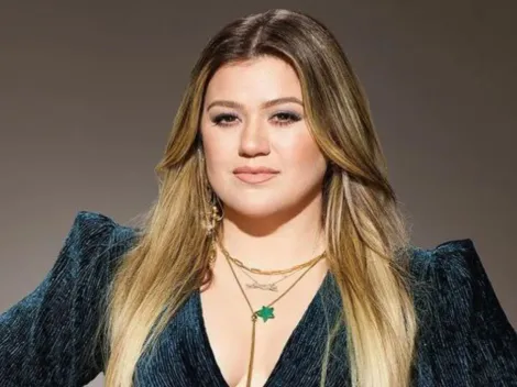 What is Kelly Clarkson's next project after leaving The Voice?