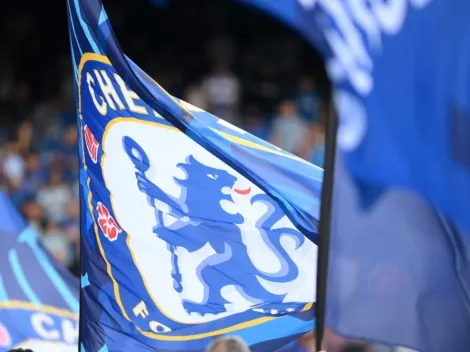 Former Chelsea defender admits to making mistakes to get the crowd into the game