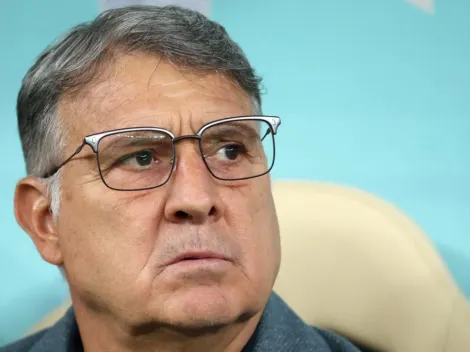 Fans attack coach Gerardo Martino in his return to Mexico after the Qatar 2022 World Cup